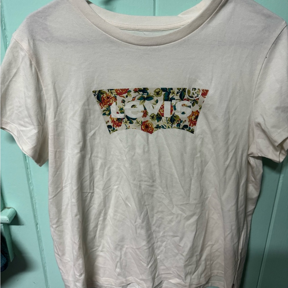 Levi's White Graphic Short Sleeve Tee